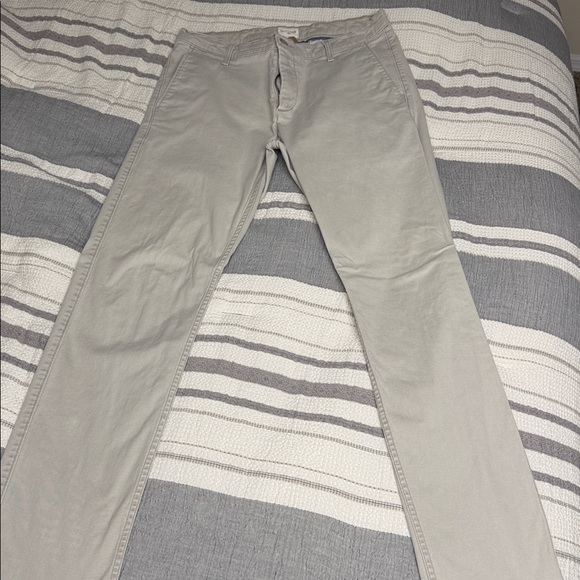 Dockers Men's Light Gray Chinos - Picture 3 of 4